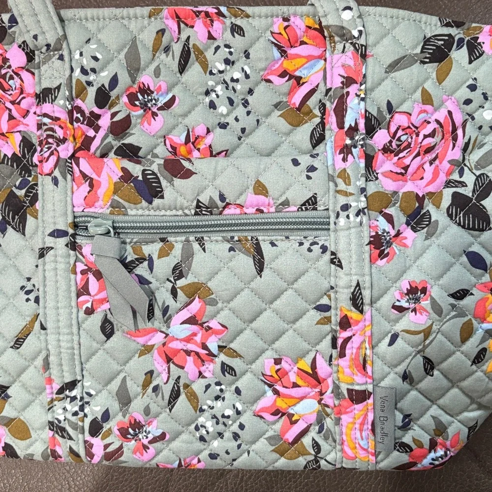 Very Bradley small vera tote in rosy outlook
